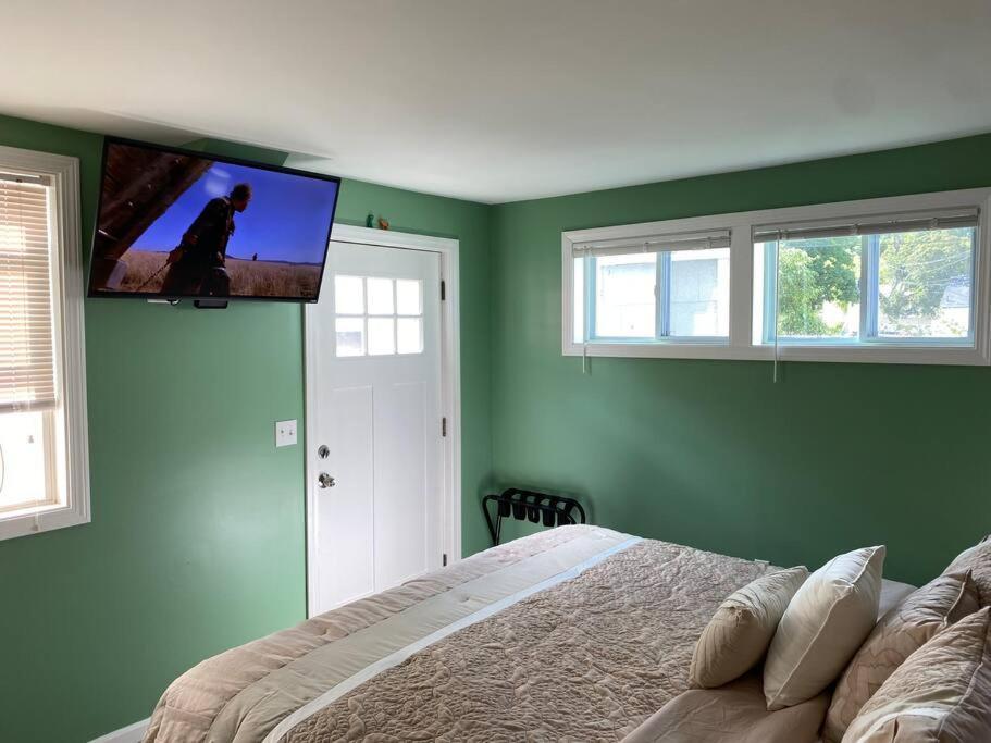 Sunny One Bedroom In Historic Downtown Ντόβερ Εξωτερικό φωτογραφία